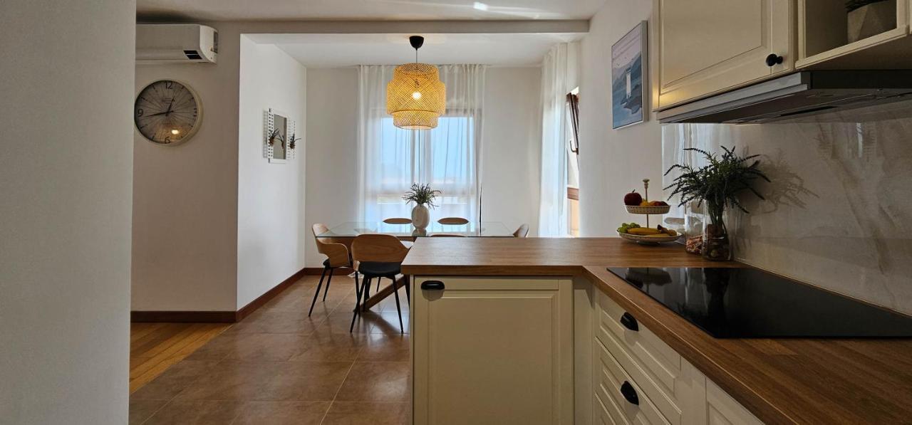 Apartment Bluemare B3 With Shared Pool Liznjan Ngoại thất bức ảnh